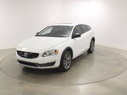 Used 2018 Volvo V60 T5 Cross Country w/ Convenience Package