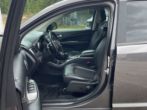 Used 2020 Dodge Journey Crossroad w/ Popular Equipment Group image 5