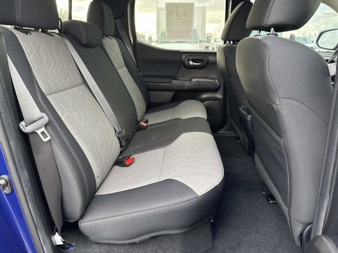 Used 2022 Toyota Tacoma TRD Off-Road image 20