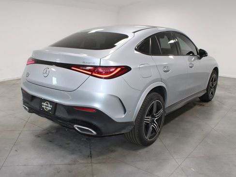 Used 2024 Mercedes-Benz GLC 300 4MATIC image 9