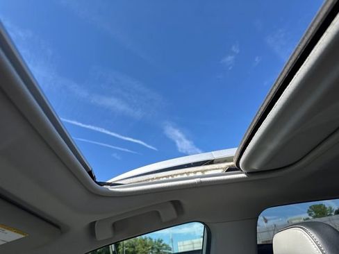 Used 2016 Toyota RAV4 Limited AWD/4WD image 10