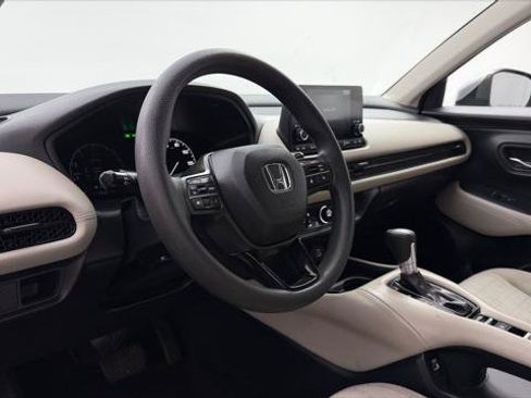 Used 2023 Honda HR-V LX image 21