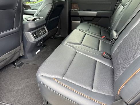 New 2026 Ford F250 Lariat w/ Black Appearance Package AWD/4WD image 17
