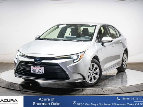 Used 2023 Toyota Corolla LE image 1