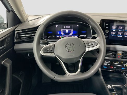 New 2025 Volkswagen Jetta SE image 18