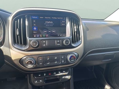 Used 2022 GMC Canyon Denali image 20