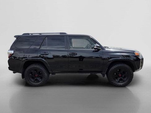 Used 2019 Toyota 4Runner SR5 Premium AWD/4WD image 6