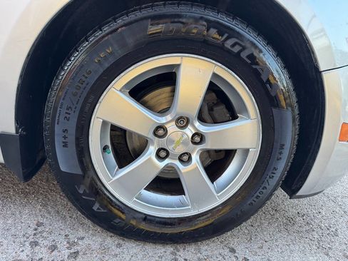 Used 2015 Chevrolet Cruze LT image 30