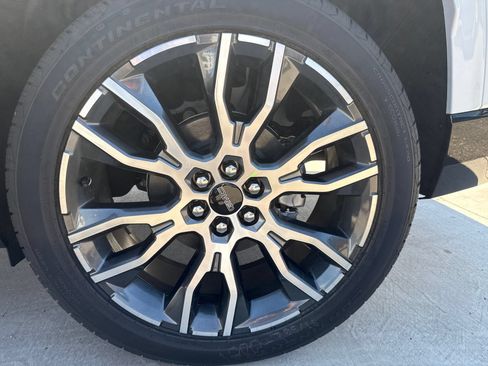New 2026 GMC Acadia Denali Ultimate w/ LPO, All-Weather Package AWD/4WD image 28