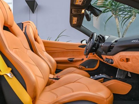 Used 2019 Ferrari 488 Spider RWD image 5