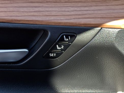 Used 2024 Toyota Grand Highlander Limited image 28