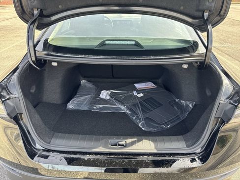 New 2026 Nissan Sentra SV w/ SV Convenience Package FWD image 30
