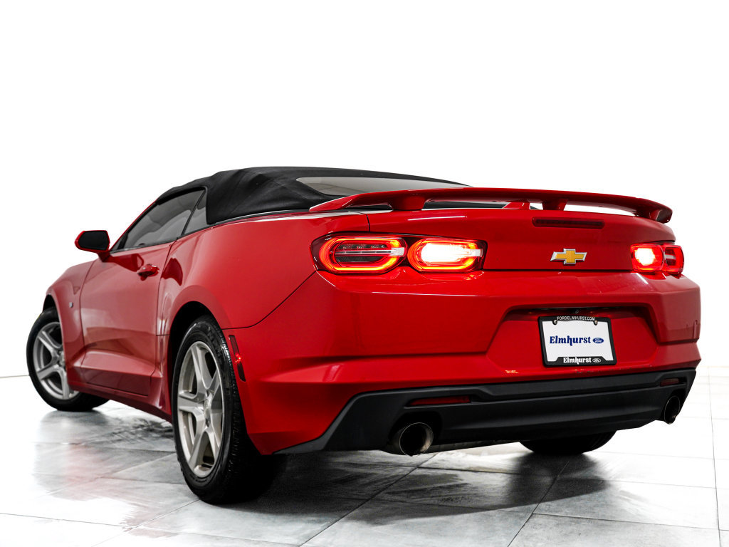 Used 2023 Chevrolet Camaro LT RWD image 5