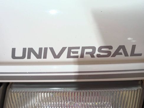 Used 1999 Ford E-150 and Econoline 150 RWD image 19
