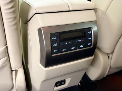 Used 2022 Lexus GX 460 Premium w/ Premium Package AWD/4WD image 25