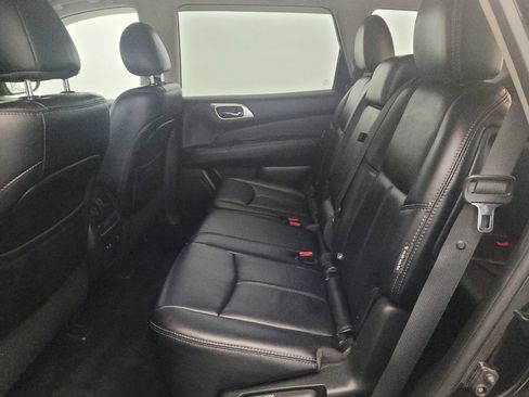 Used 2019 Nissan Pathfinder SL w/ SL Premium Package AWD/4WD image 18