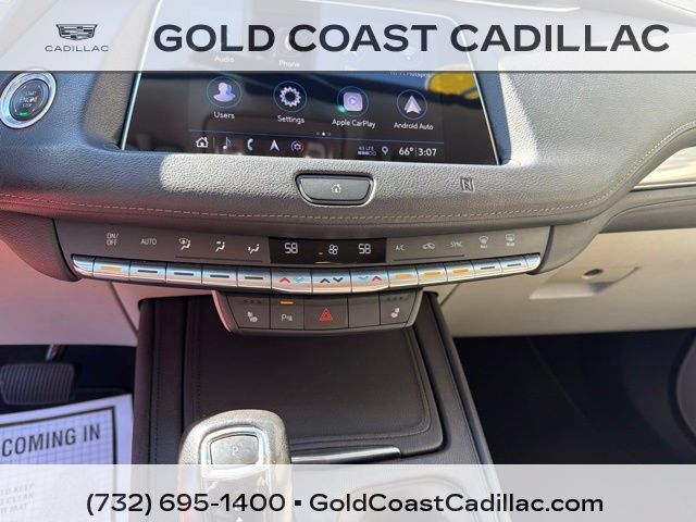 Used 2019 Cadillac XT4 Luxury w/ Cold Weather Package FWD image 22