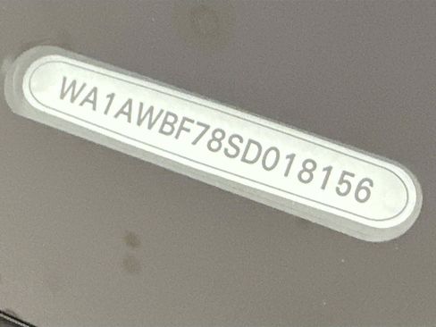 Used 2025 Audi SQ7 Premium Plus w/ Executive Package image 38