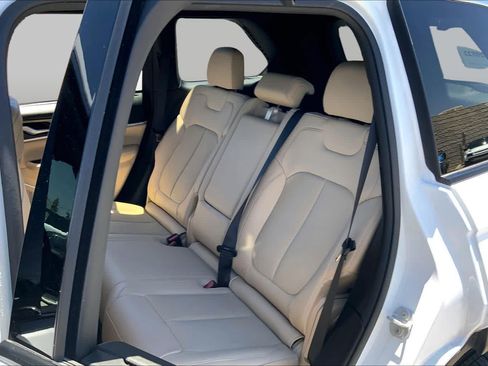 Used 2023 Jeep Grand Cherokee 4WD 4xe w/ Luxury Tech Group II image 20
