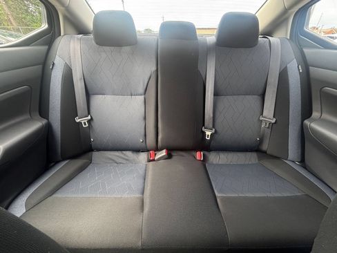 Used 2025 Nissan Versa SV FWD image 37