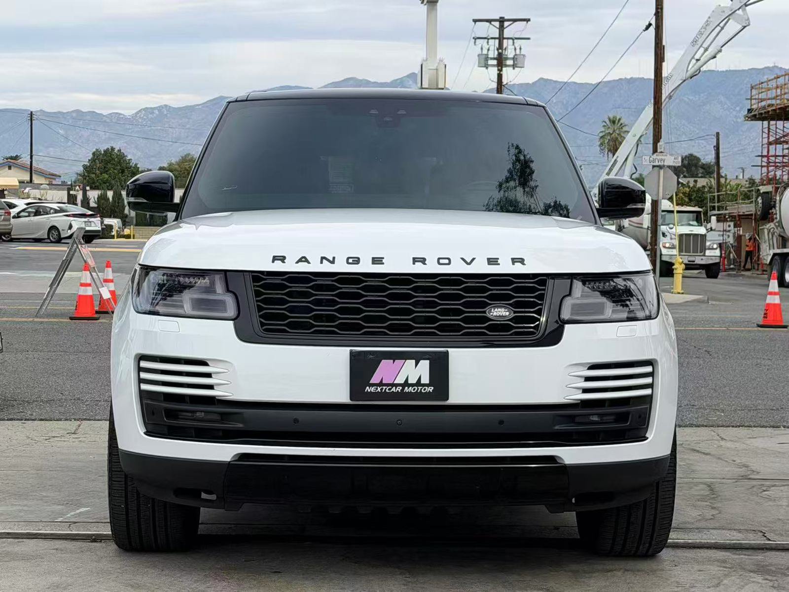Used 2021 Land Rover Range Rover P525 Westminster Edition AWD/4WD image 3