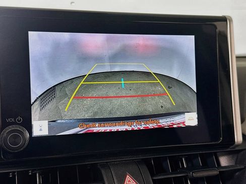 Used 2024 Toyota RAV4 XLE FWD image 10