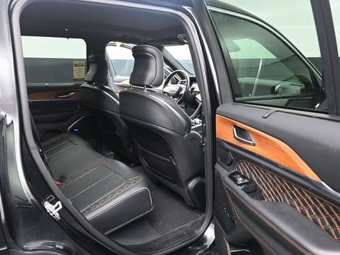 Used 2022 Jeep Grand Cherokee Summit AWD/4WD image 52