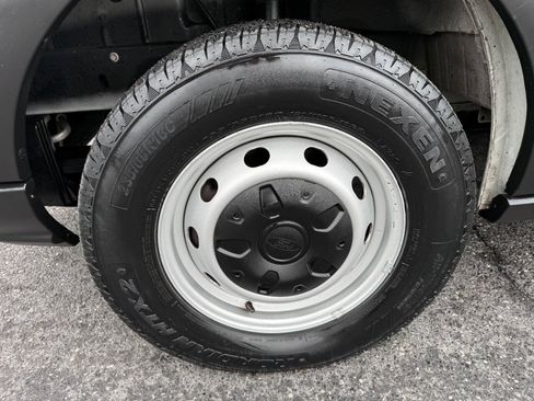 Used 2019 Ford Transit 250 148 Medium Roof RWD image 36