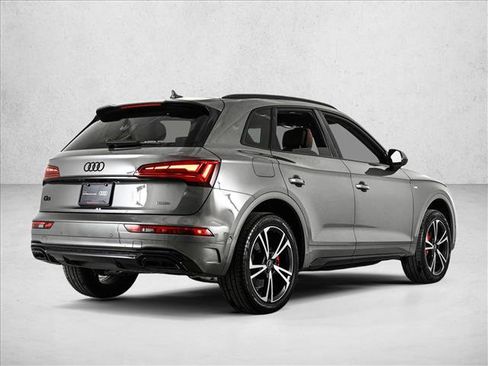 Used 2025 Audi Q5 Prestige w/ Prestige Package image 5