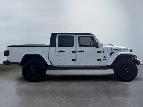 Used 2023 Jeep Gladiator Sport AWD/4WD image 6