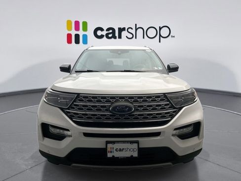Used 2022 Ford Explorer Limited w/ Equipment Group 301A AWD/4WD image 8