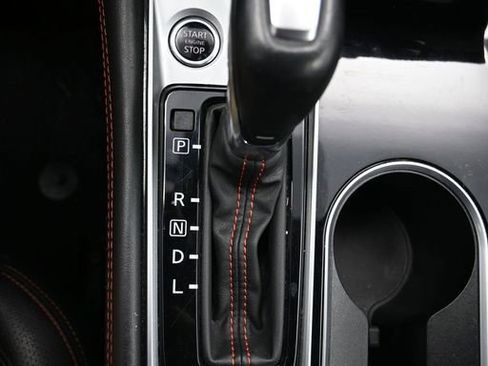 Used 2025 Nissan Altima 2.5 SR FWD image 12