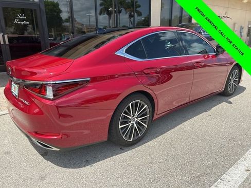 Used 2023 Lexus ES 350 w/ Premium Package FWD image 3