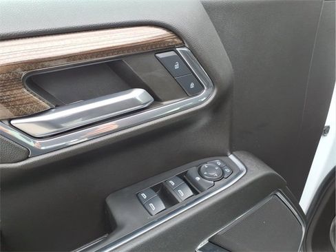 Used 2024 Chevrolet Silverado 1500 LT Trail Boss image 20