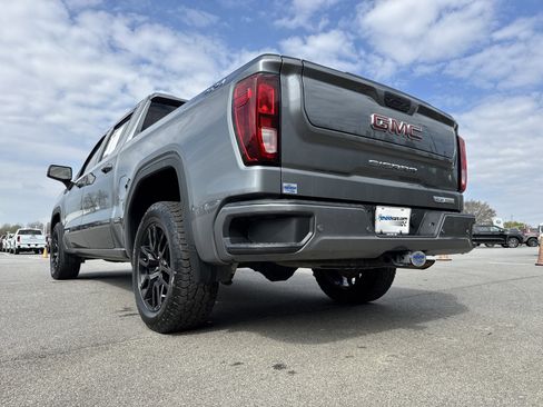 Used 2022 GMC Sierra 1500 Elevation w/ Driver Alert Package I image 9