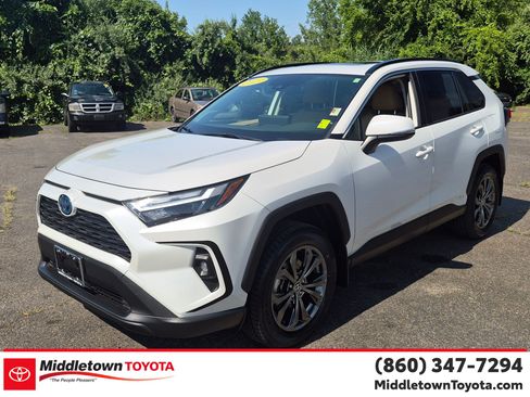 Certified 2023 Toyota RAV4 XLE Premium AWD/4WD image 7