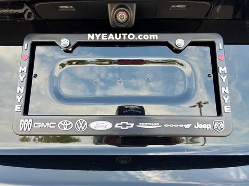 Used 2024 Chevrolet Suburban Premier AWD/4WD image 44