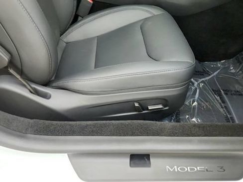 Used 2025 Tesla Model 3 Long Range RWD image 36