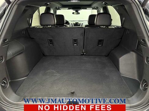 Used 2023 Chevrolet Equinox RS w/ RS Leather Package image 17