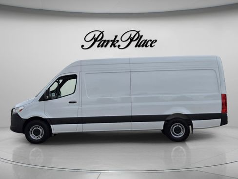 New 2025 Mercedes-Benz Sprinter 2500 image 2
