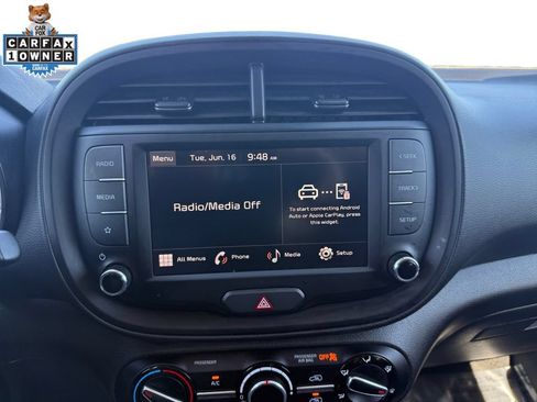 Certified 2025 Kia Soul LX w/ LX Technology Package FWD image 11