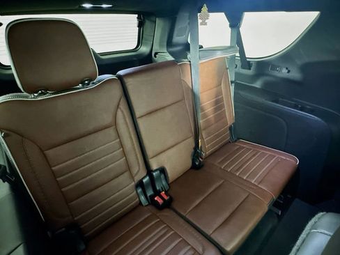 Used 2023 GMC Yukon XL Denali Ultimate image 33
