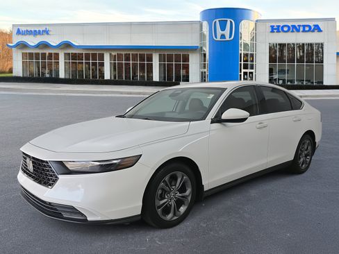 Used 2024 Honda Accord EX image 1