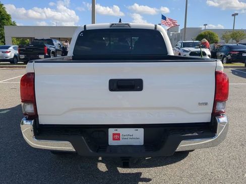 Certified 2022 Toyota Tacoma SR5 image 5