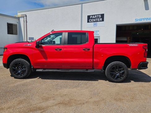 Used 2024 Chevrolet Silverado 1500 Custom Trail Boss AWD/4WD image 2