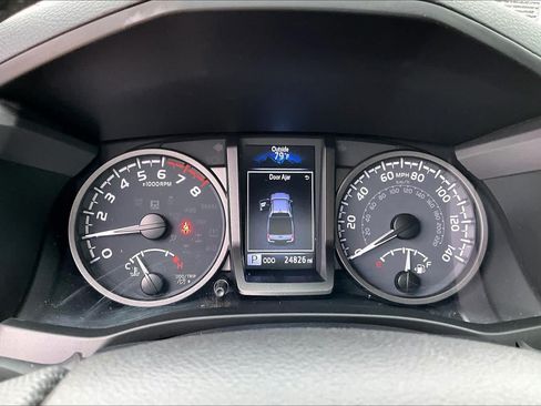 Used 2021 Toyota Tacoma TRD Sport w/ Technology Package AWD/4WD image 23