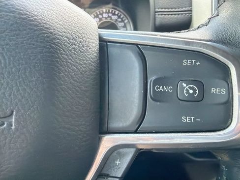 Used 2019 RAM 1500 Laramie AWD/4WD image 24