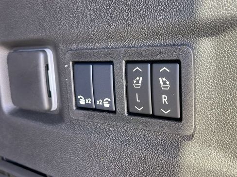 New 2026 GMC Yukon AT4 Ultimate AWD/4WD image 33