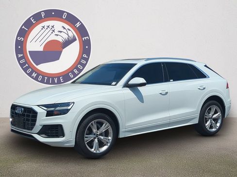 Used 2022 Audi Q8 Premium AWD/4WD image 2