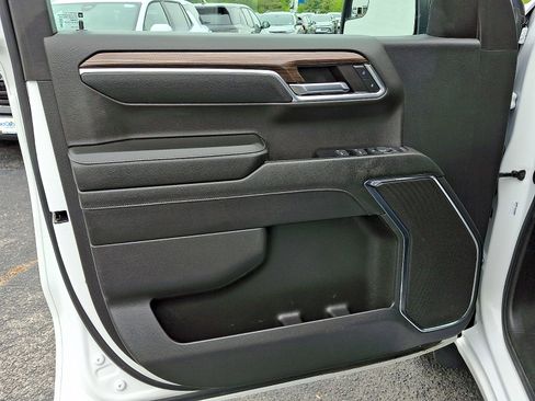 Certified 2024 Chevrolet Silverado 1500 LT AWD/4WD image 13